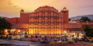Read more : deccanvoice.com - Top 10 Tourist Places in India